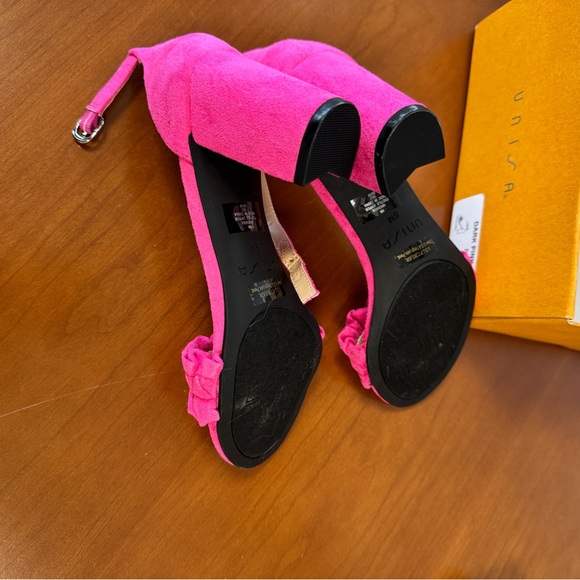 Unisa Fuchsia Ruffle Heels - Picture 3 of 4